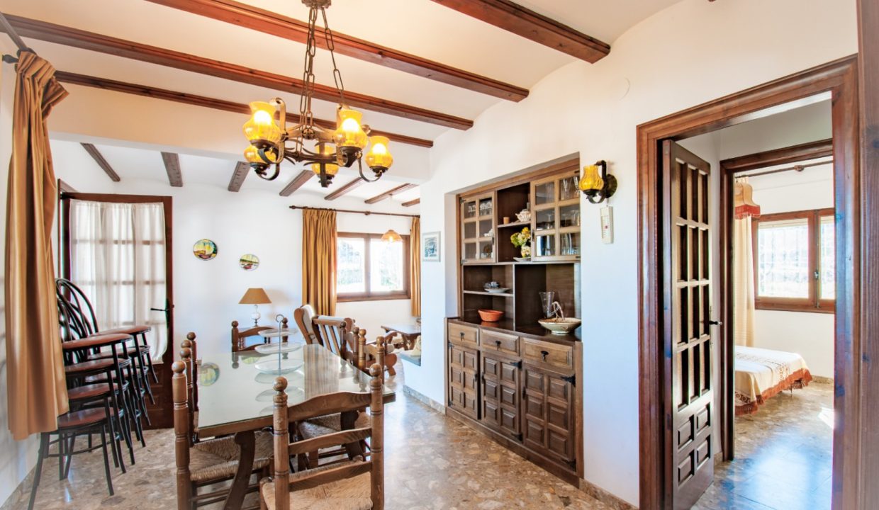 AM-12452DA-23