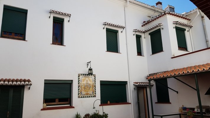BS-3974641-32